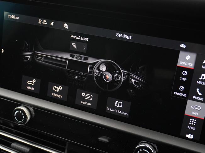 PORSCHE Macan Photo 21