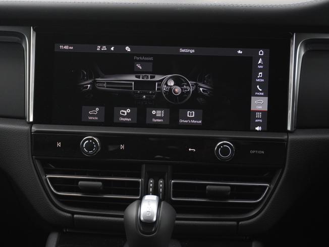 PORSCHE Macan Photo 25