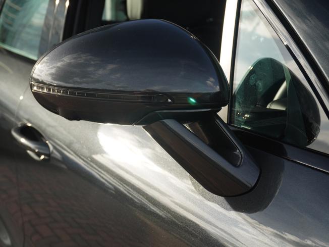 PORSCHE Macan Photo 38