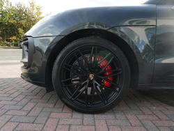 PORSCHE Macan Photo 4