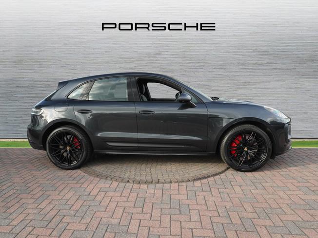 PORSCHE Macan Photo 5