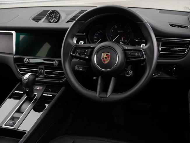 PORSCHE Macan Photo 10
