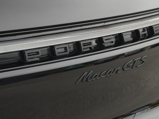 PORSCHE Macan Photo 36