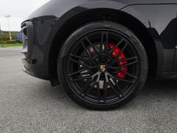 PORSCHE Macan Photo 4