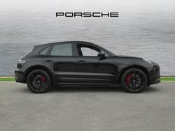 PORSCHE Macan Photo 5