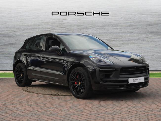 PORSCHE Macan Photo 1