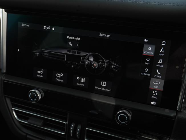 PORSCHE Macan Photo 21