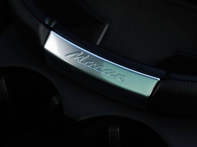 PORSCHE Macan Photo 26