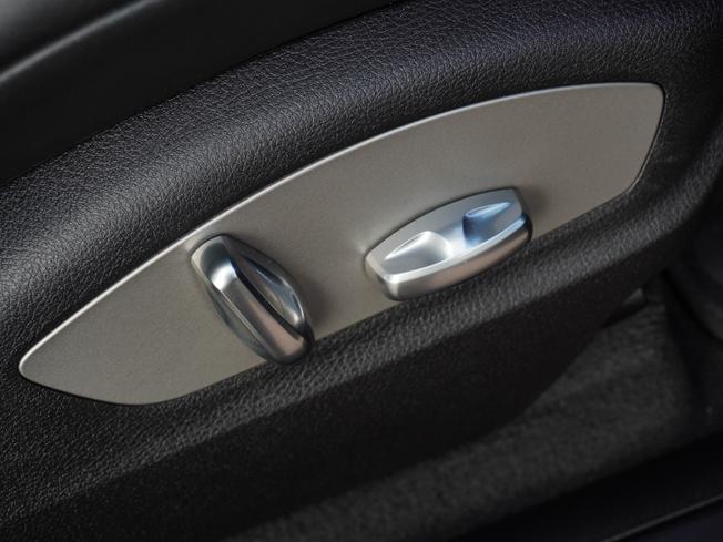 PORSCHE Macan Photo 33