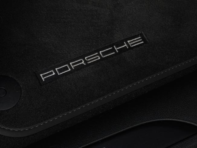 PORSCHE Macan Photo 34