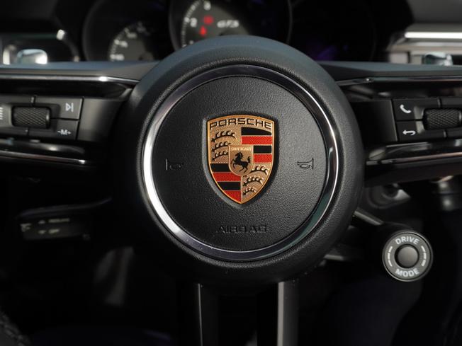 PORSCHE Macan Photo 40