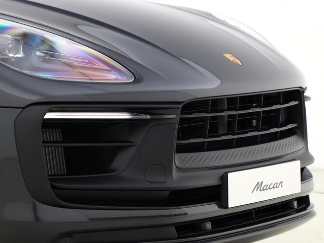 PORSCHE Macan Photo 10