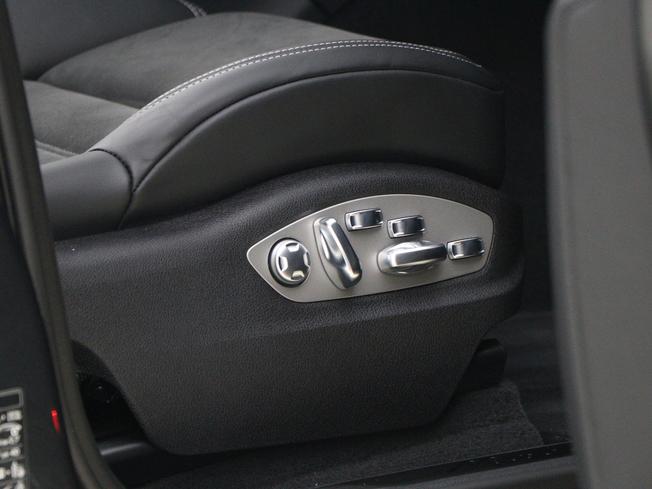 PORSCHE Macan Photo 34