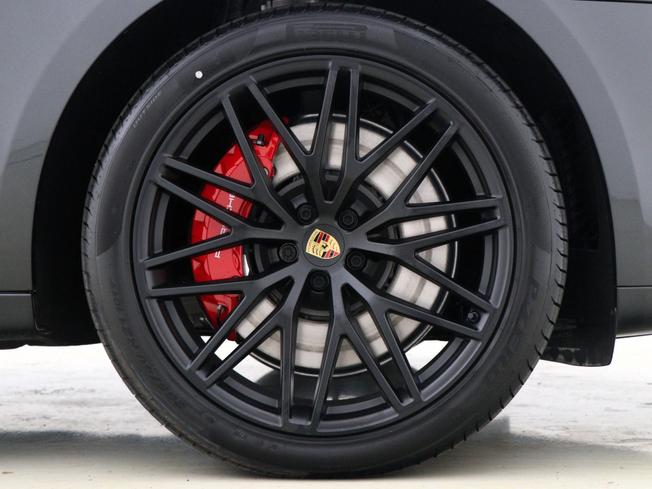 PORSCHE Macan Photo 4