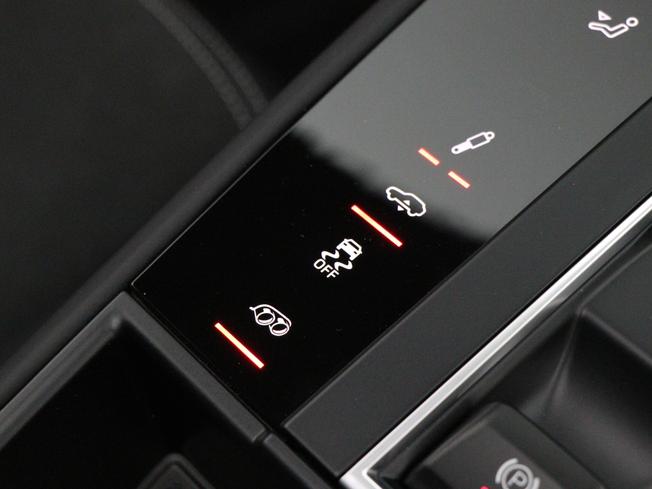 PORSCHE Macan Photo 46
