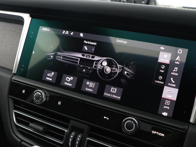 PORSCHE Macan Photo 50