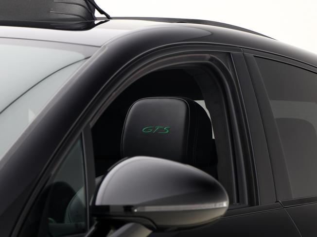 PORSCHE Macan Photo 15