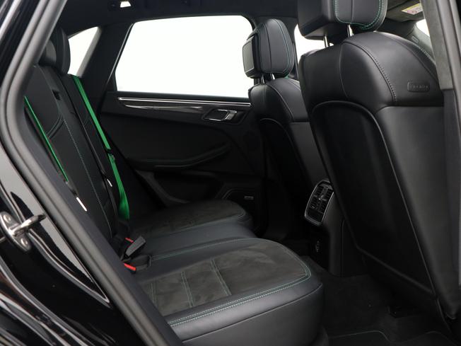 PORSCHE Macan Photo 24