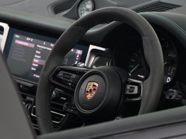PORSCHE Macan Photo 29