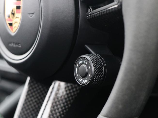 PORSCHE Macan Photo 34
