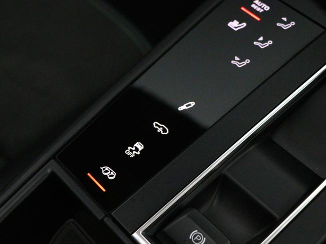 PORSCHE Macan Photo 45