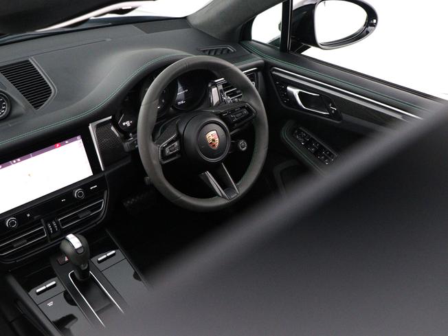 PORSCHE Macan Photo 47