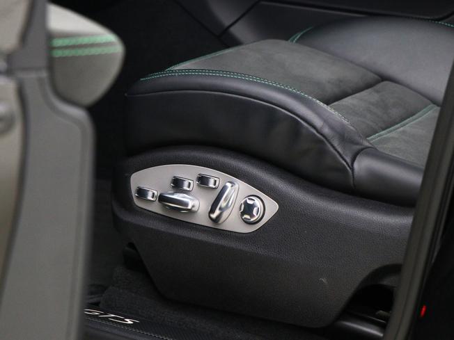 PORSCHE Macan Photo 48