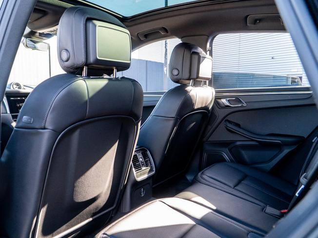 PORSCHE Macan Photo 20