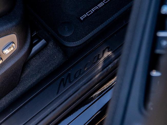 PORSCHE Macan Photo 24