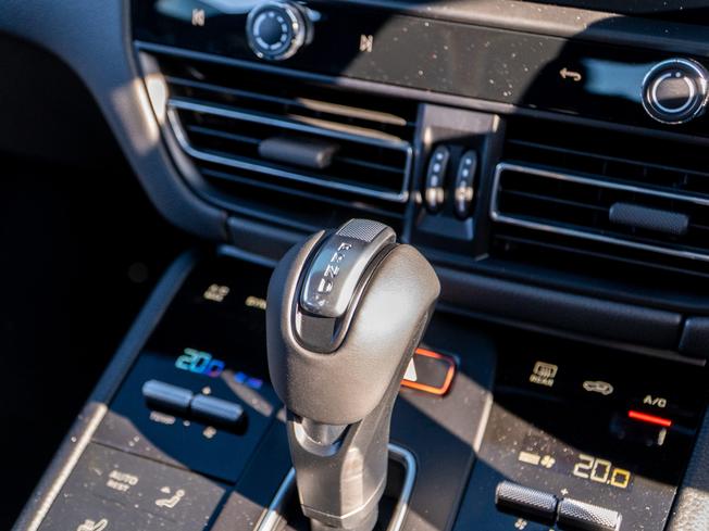 PORSCHE Macan Photo 25