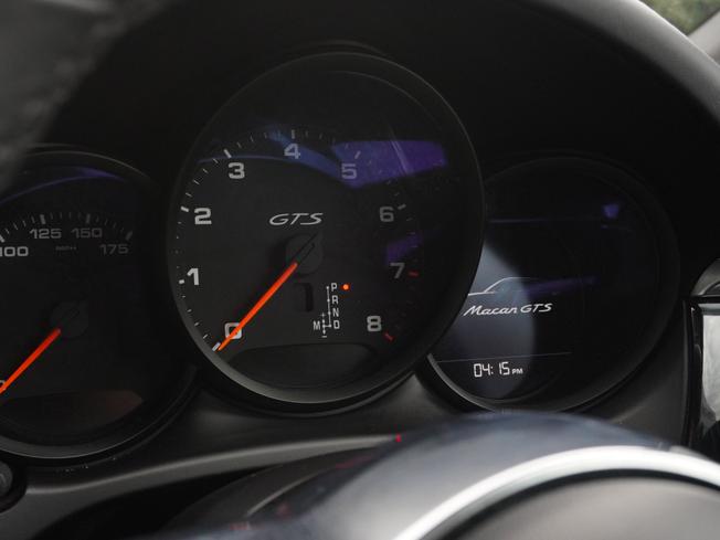 PORSCHE Macan Photo 14