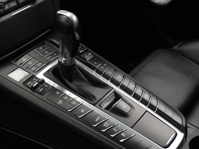 PORSCHE Macan Photo 28