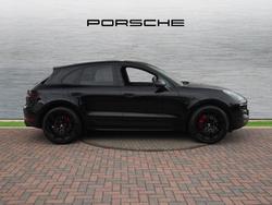 PORSCHE Macan Photo 4