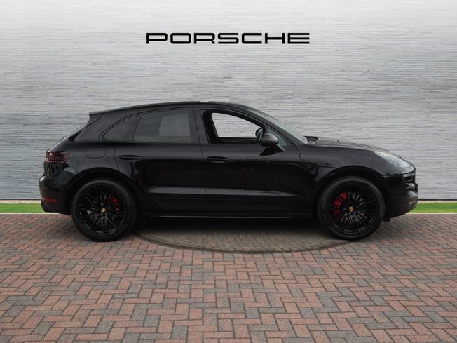 PORSCHE Macan Photo 4