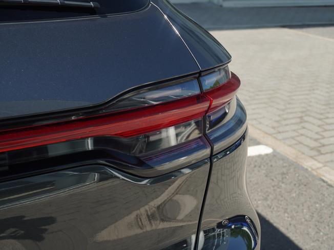 PORSCHE Macan Photo 32