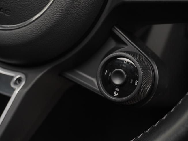 PORSCHE Macan Photo 32