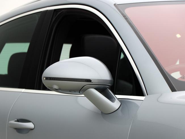 PORSCHE Macan Photo 12