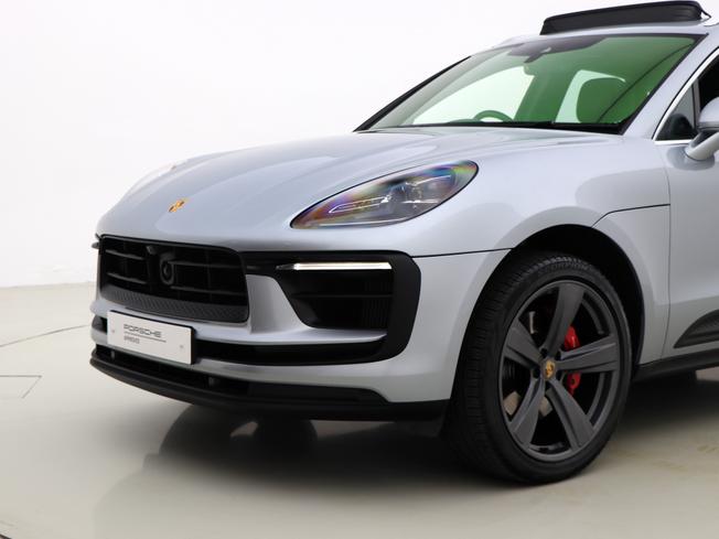 PORSCHE Macan Photo 15