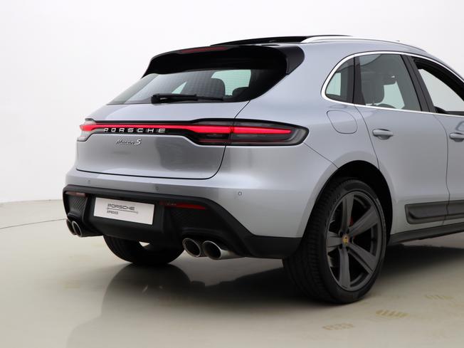 PORSCHE Macan Photo 20