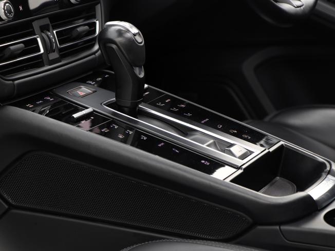 PORSCHE Macan Photo 29