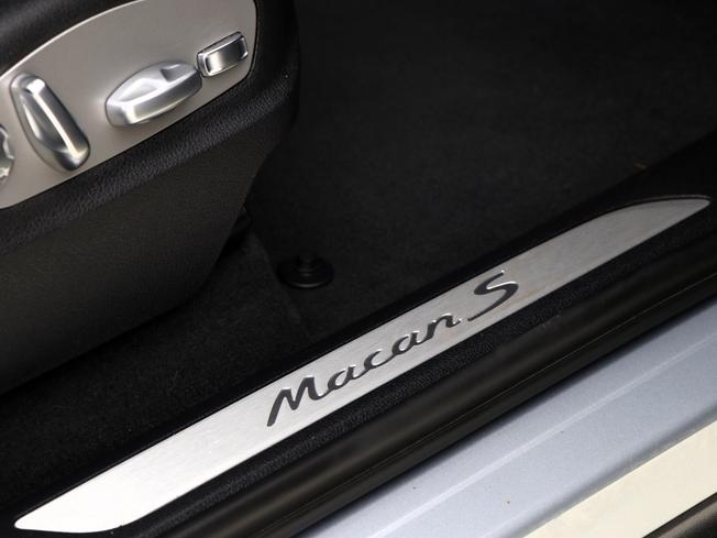 PORSCHE Macan Photo 40