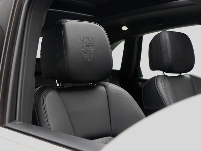 PORSCHE Macan Photo 45