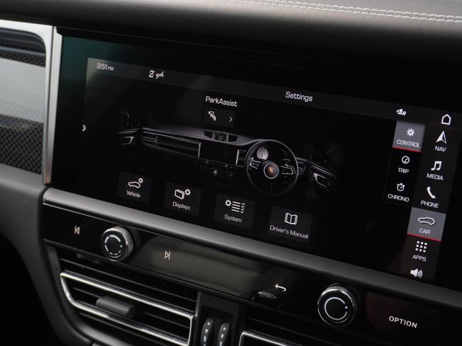 PORSCHE Macan Photo 27