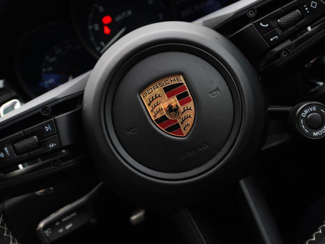 PORSCHE Macan Photo 36