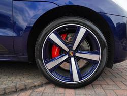 PORSCHE Macan Photo 4