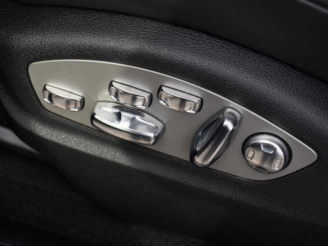 PORSCHE Macan Photo 49