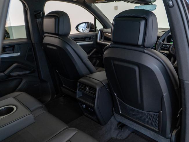 PORSCHE Cayenne Photo 16