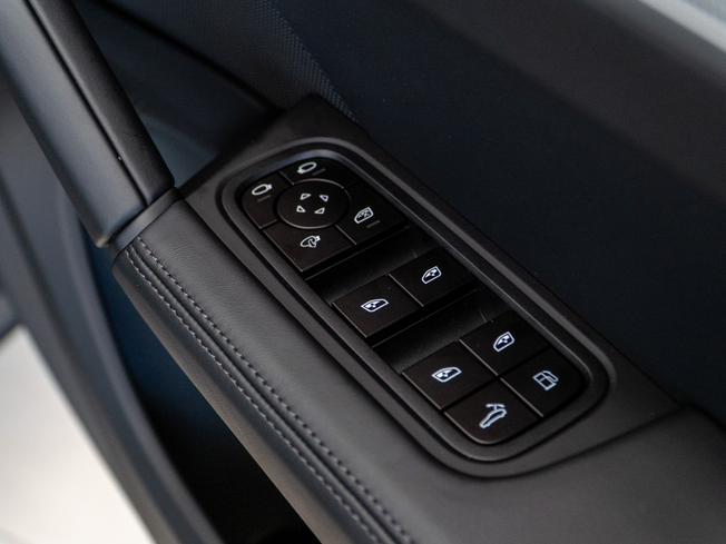 PORSCHE Cayenne Photo 22