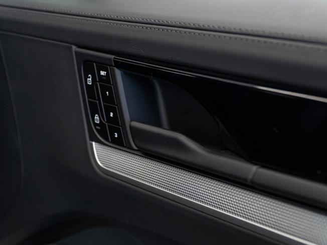 PORSCHE Cayenne Photo 27