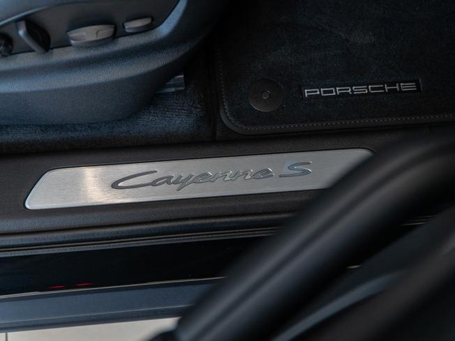 PORSCHE Cayenne Photo 28